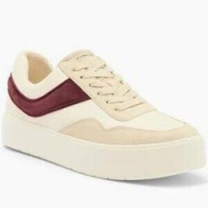 Vince Warren Court Sneaker in Sangrele 11M NWT